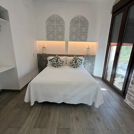 La Muralla De San Fernando De *